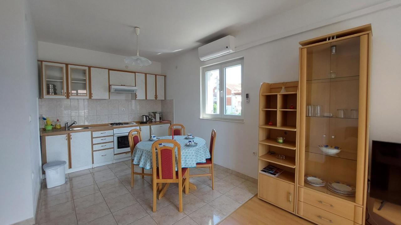 Apartments Gardijan Vodice Exteriör bild