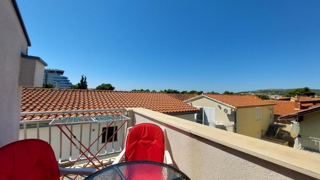 Apartments Gardijan Vodice Exteriör bild
