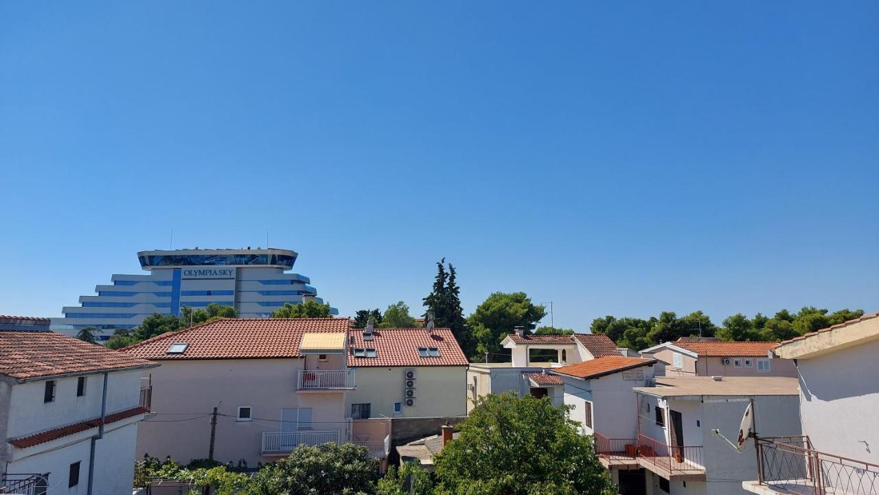 Apartments Gardijan Vodice Exteriör bild