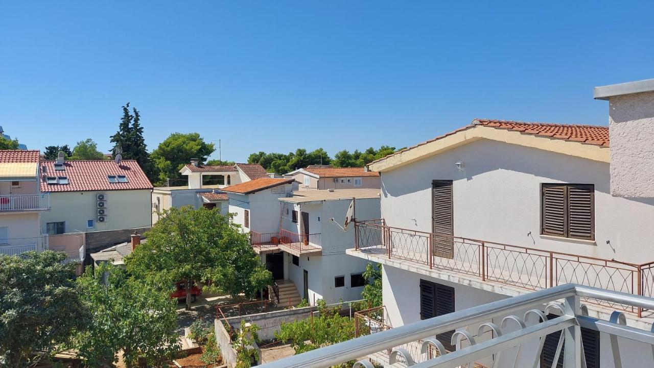 Apartments Gardijan Vodice Exteriör bild