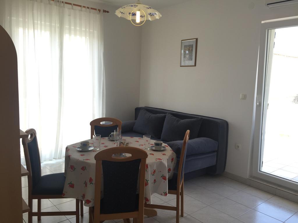 Apartments Gardijan Vodice Exteriör bild