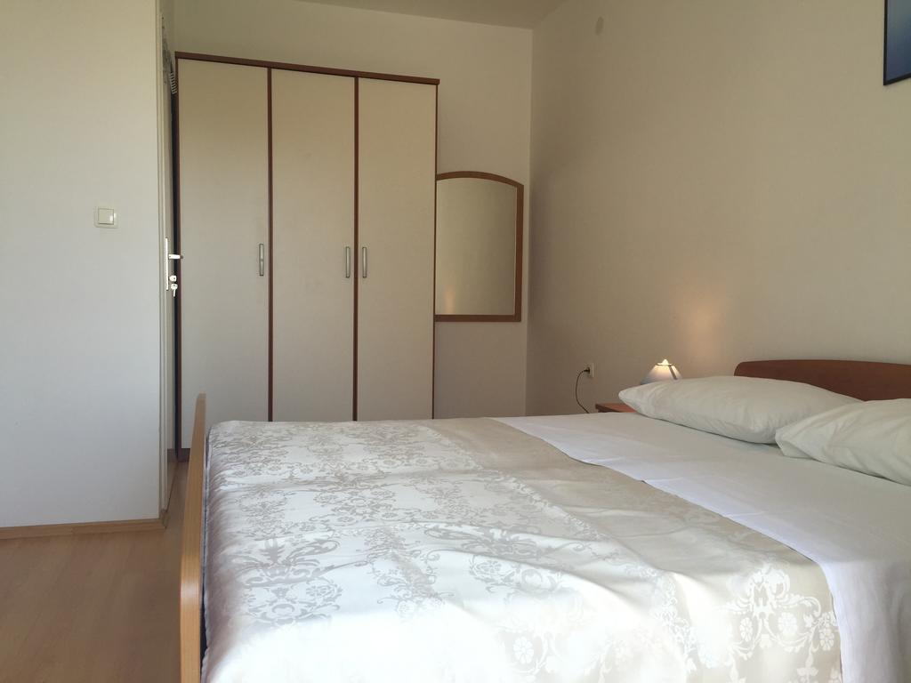 Apartments Gardijan Vodice Exteriör bild