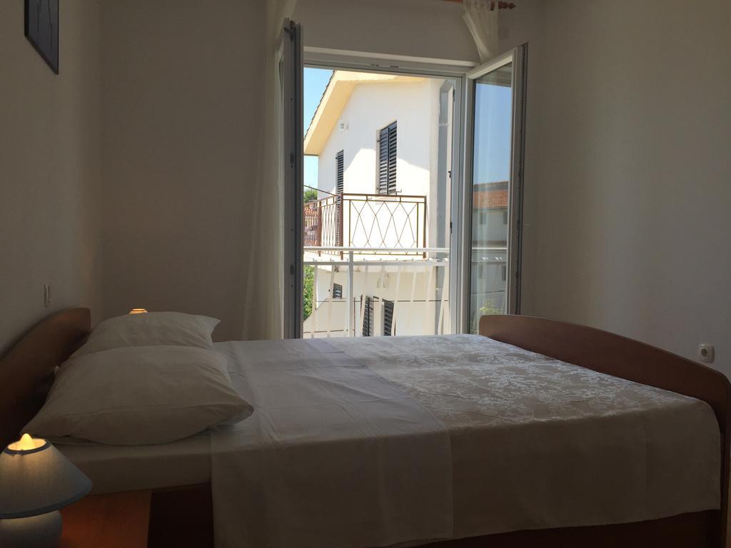 Apartments Gardijan Vodice Exteriör bild