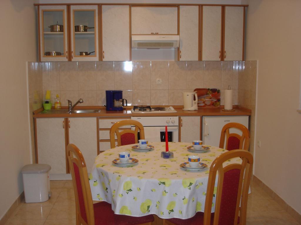 Apartments Gardijan Vodice Exteriör bild